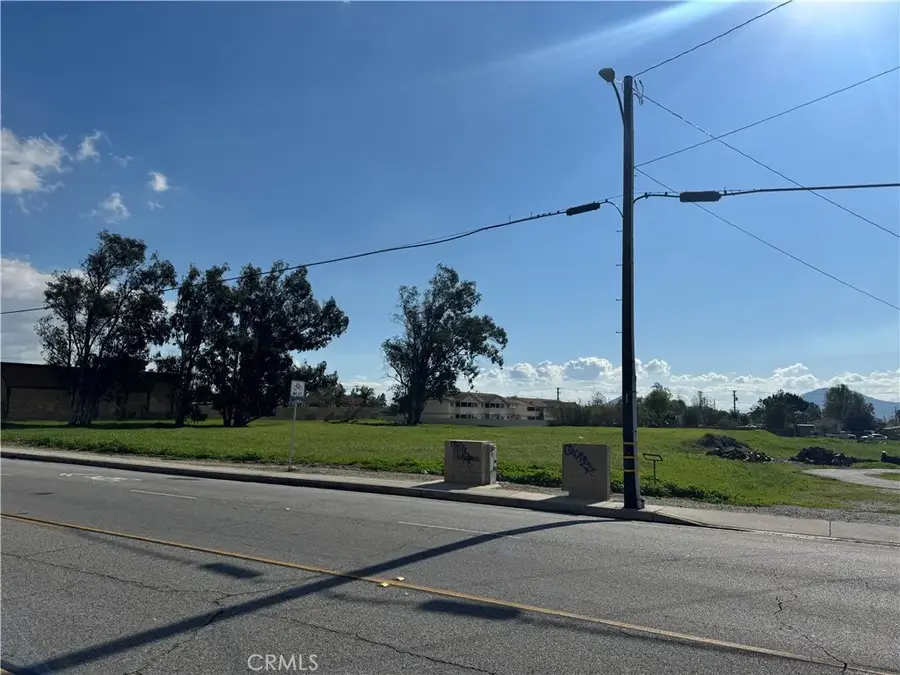 16635 Arrow, Fontana, CA 92335 - Image #2