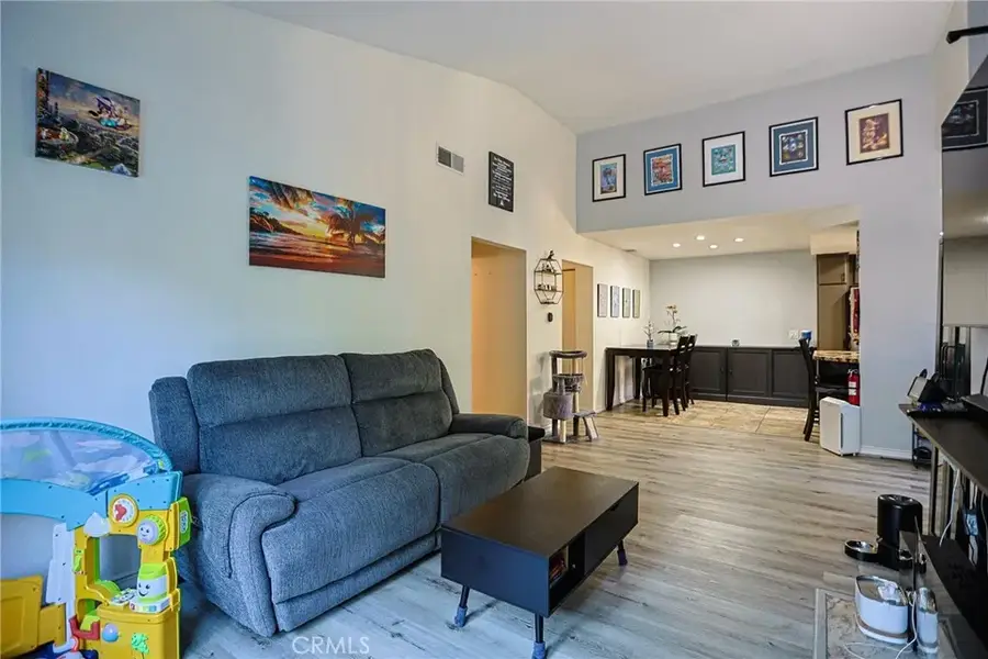 3583 W Greentree #C, Anaheim, CA 92804 - Image #3