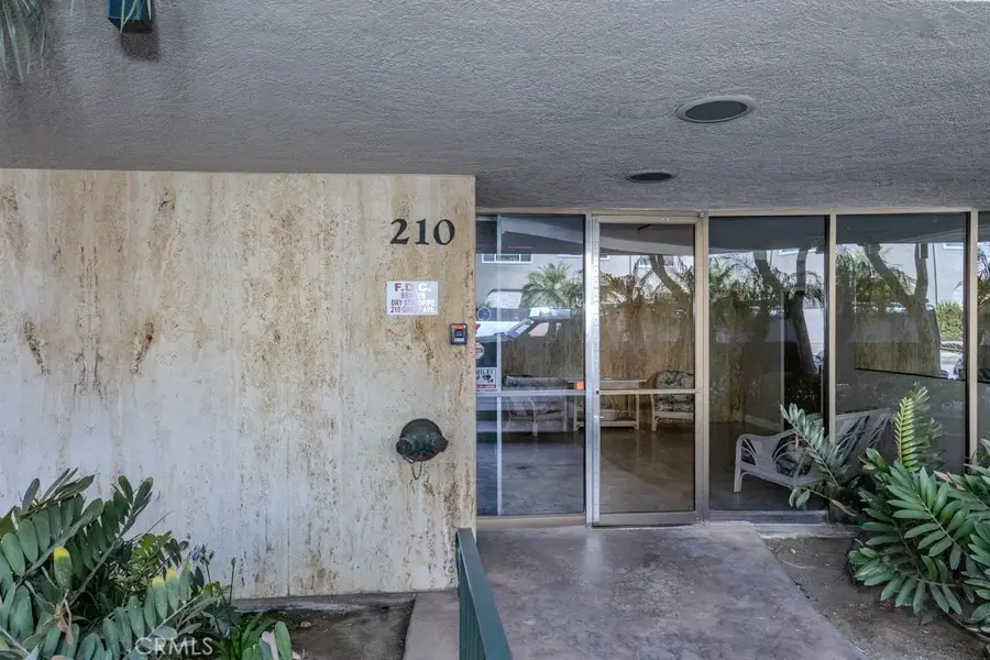 210 Grand #201, Long Beach, CA 90803 - #2