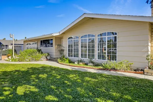 1934 S Robert Lane, Anaheim, CA 92802