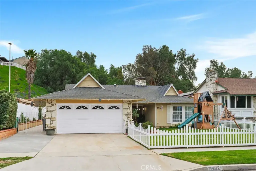 1492 Del Norte Drive, Corona, CA 92879 - Image #1