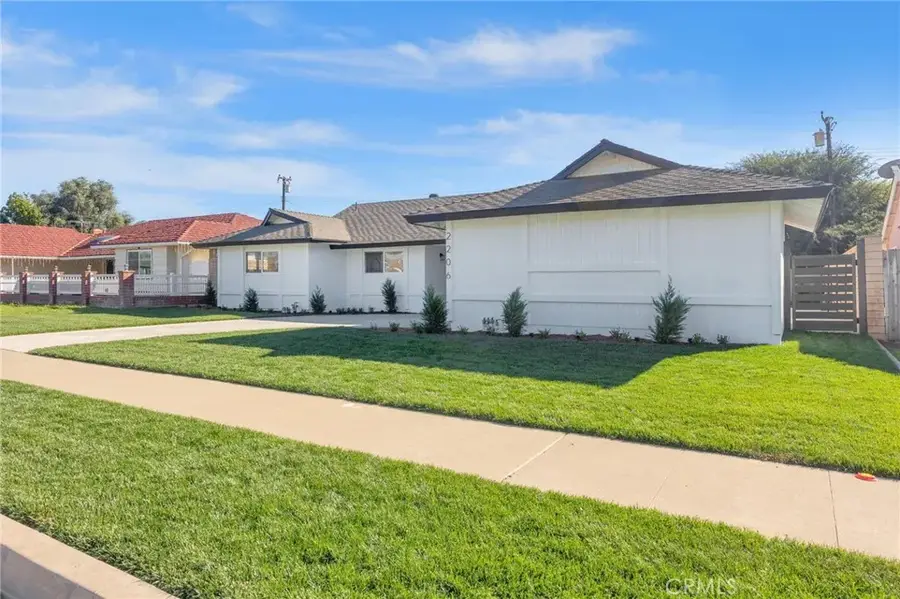 2206 E Athens, Orange, CA 92867 - Image #2