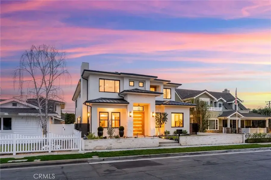 1828 Pine Street, Huntington Beach, CA 92648 - #3