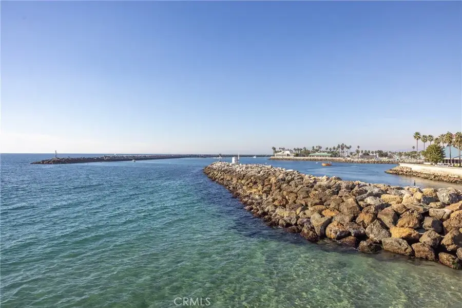 107 S Helberta Avenue #4, Redondo Beach, CA 90277 - Image #2