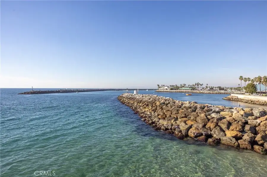107 S Helberta Avenue, Redondo Beach, CA 90277 - Image #2