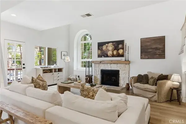 7767 Caminito Monarca #100, Carlsbad, CA 92009