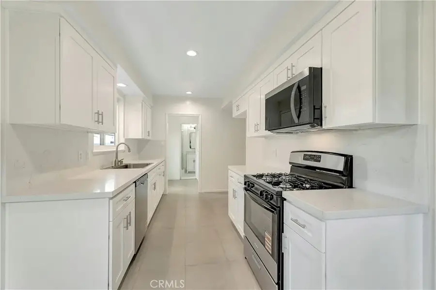 633 S Hacienda Street, Anaheim, CA 92804 - Image #2