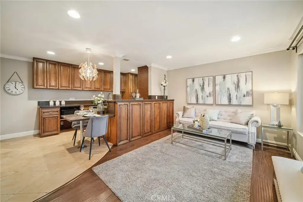 1405 E 1st Street #6, Long Beach, CA 90802 - Image #1