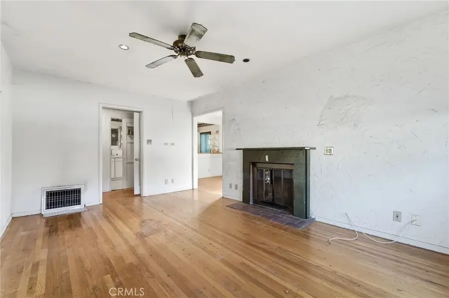 8226 Fenwick Street, Sunland, CA 91040 - #2