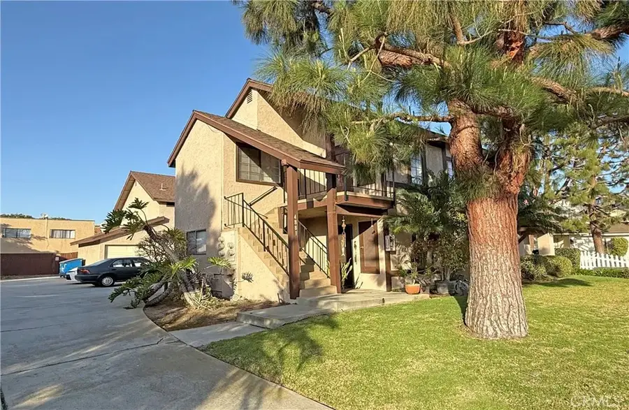 4881 Vista Drive, Huntington Beach, CA 92649 - #3