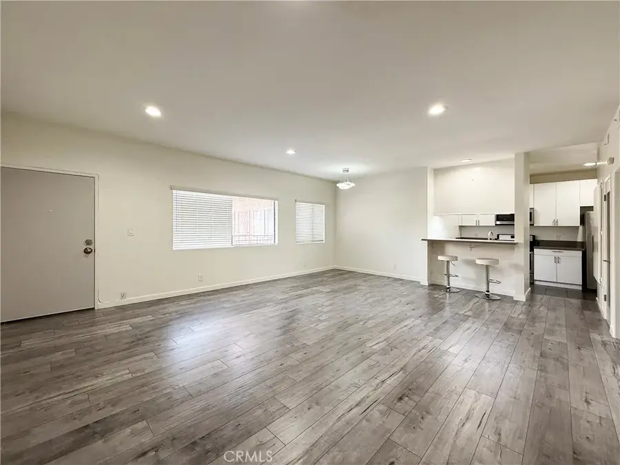 424 S Westmoreland, Los Angeles, CA 90020 - Image #2