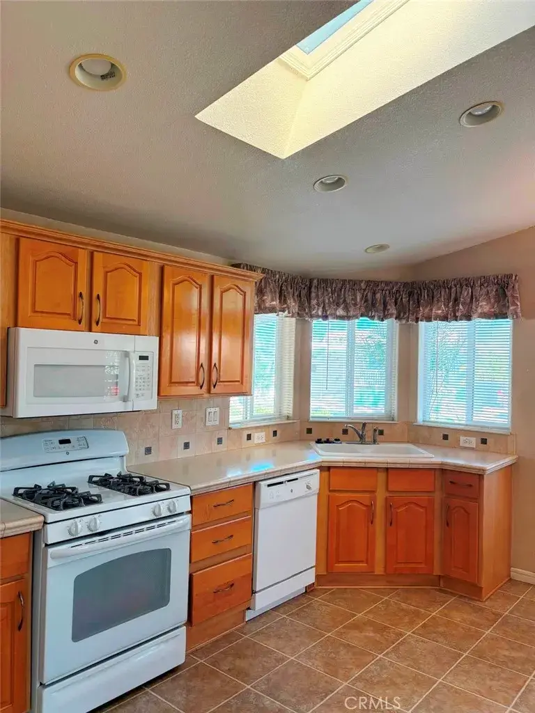 14851 Jeffrey #38, Irvine, CA 92618 - Image #2