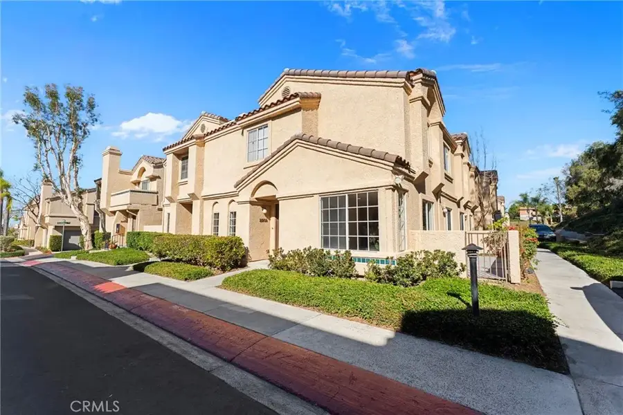 21208 Gladiolos Way, Lake Forest, CA 92630 - Image #2