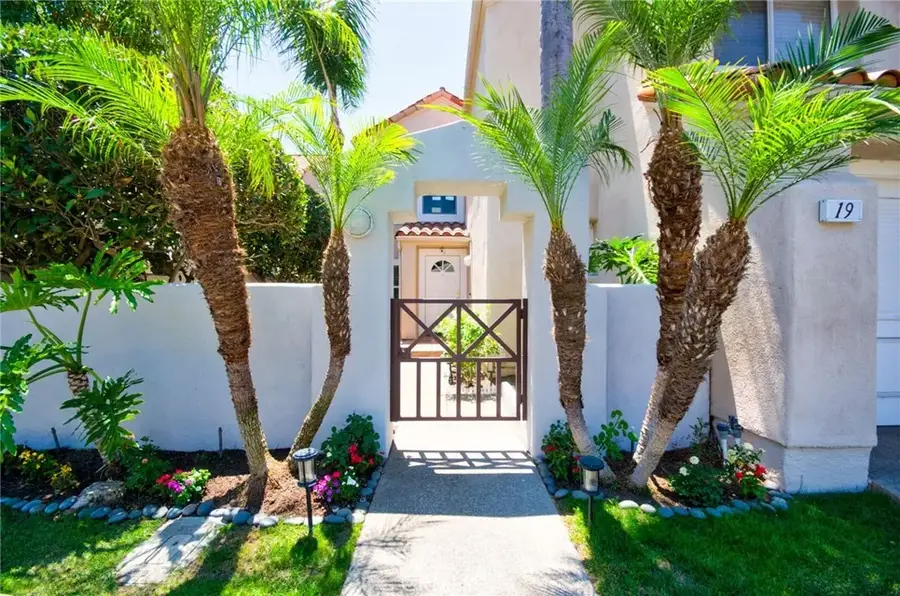 19 Las Cruces, Irvine, CA 92614 - #2