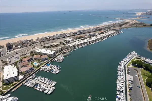 16276 Pacific Circle, Huntington Beach, CA 92649