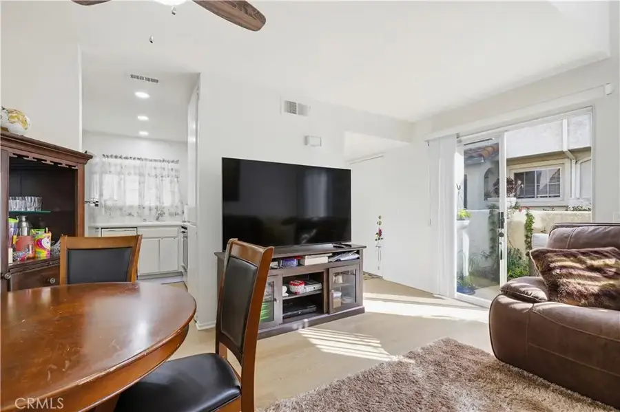 26152 Sanz #b, Mission Viejo, CA 92691 - Image #3