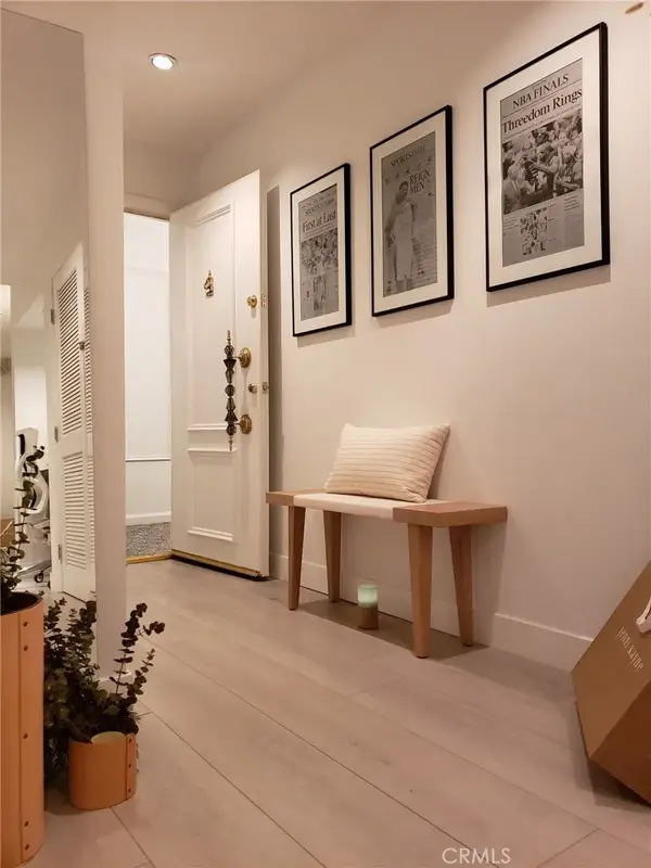 200 Mcneil Lane #211, Newport Beach, CA 92663