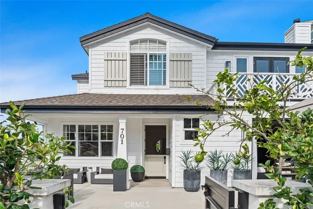 701 Poinsettia Avenue, Corona Del Mar, CA 92625 - #1