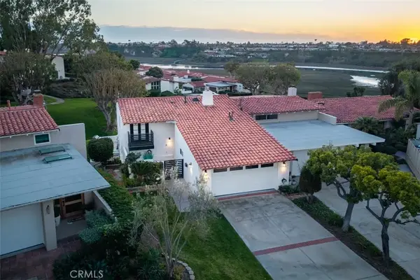 2111 Vista Entrada, Newport Beach, CA 92660