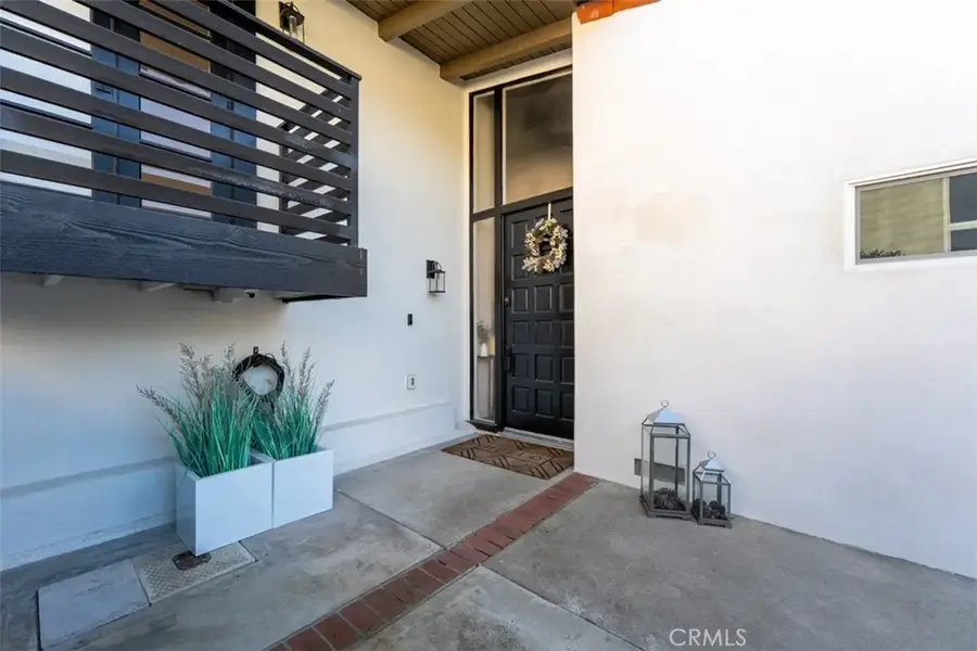 2111 Vista Entrada, Newport Beach, CA 92660 - #3