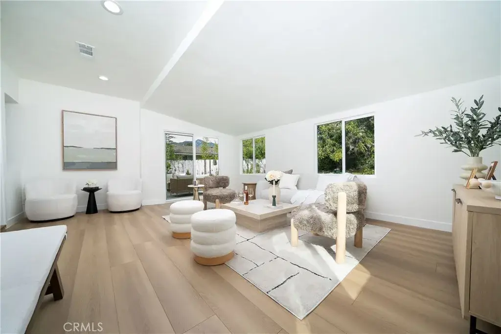 1026 La Presa, Pasadena, CA 91107 - #1