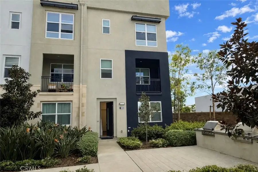 2236 Synergy, Irvine, CA 92614 - #3