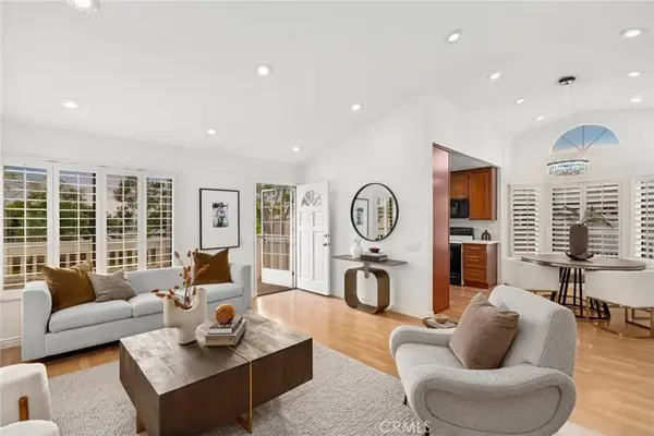 127 Huntington, Irvine, CA 92620