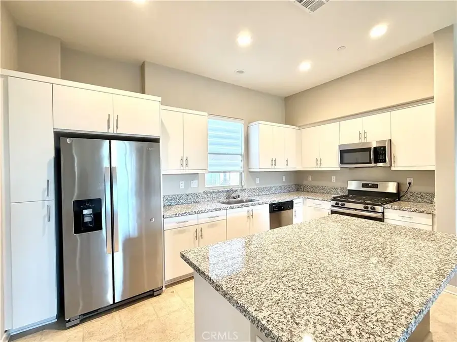 718 Central Avenue, Upland, CA 91786 - #3