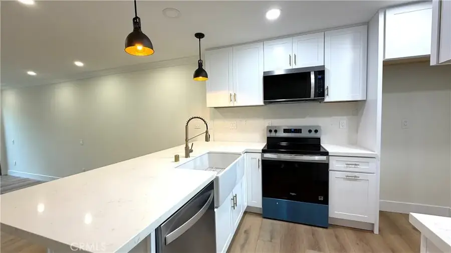 196 Pineview, Irvine, CA 92620 - #3