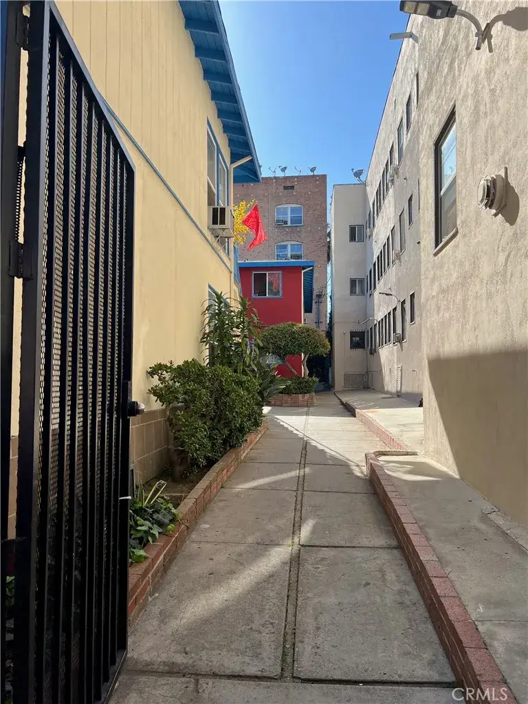 517 Loma, Los Angeles, CA 90017 - #3