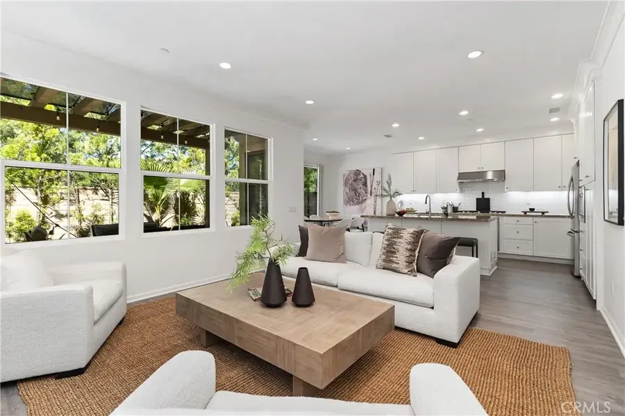 275 Rodeo #8, Irvine, CA 92602 - #3