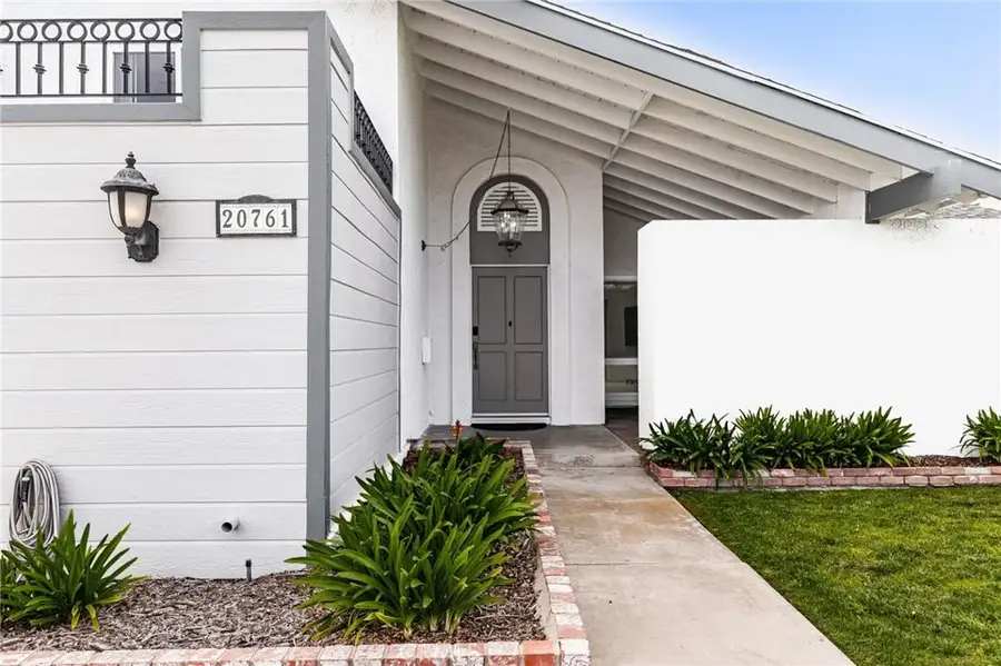 20761 Mission Ln, Huntington Beach, CA 92646 - #3
