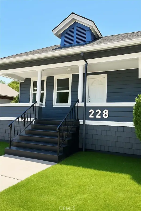 228 W Willow Street, Stockton, CA 95203