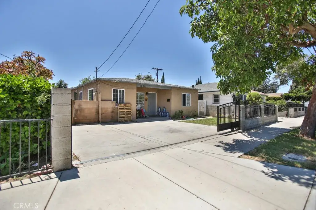 1206 W Mcfadden Avenue, Santa Ana, CA 92707 - #1
