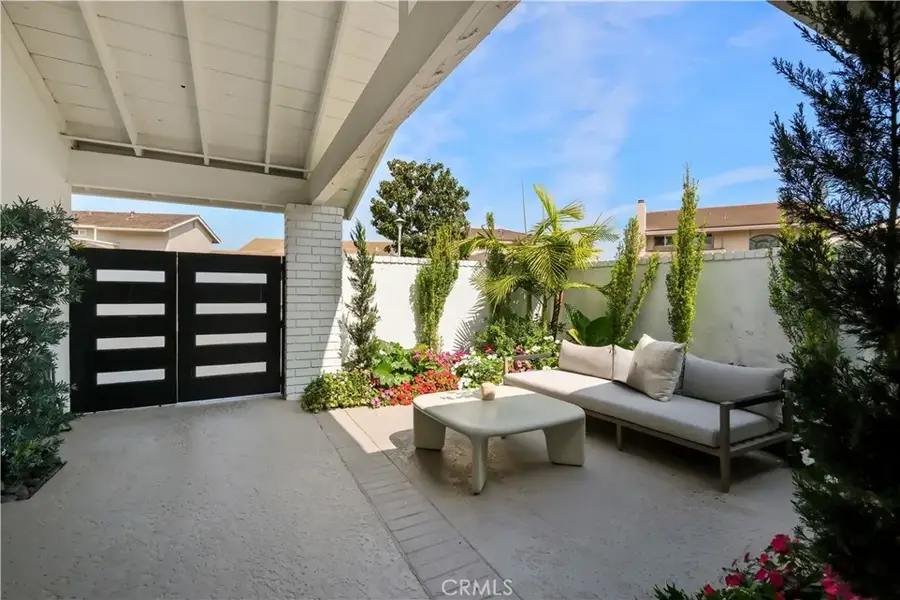 22 Rue Cannes, Newport Beach, CA 92660 - #3