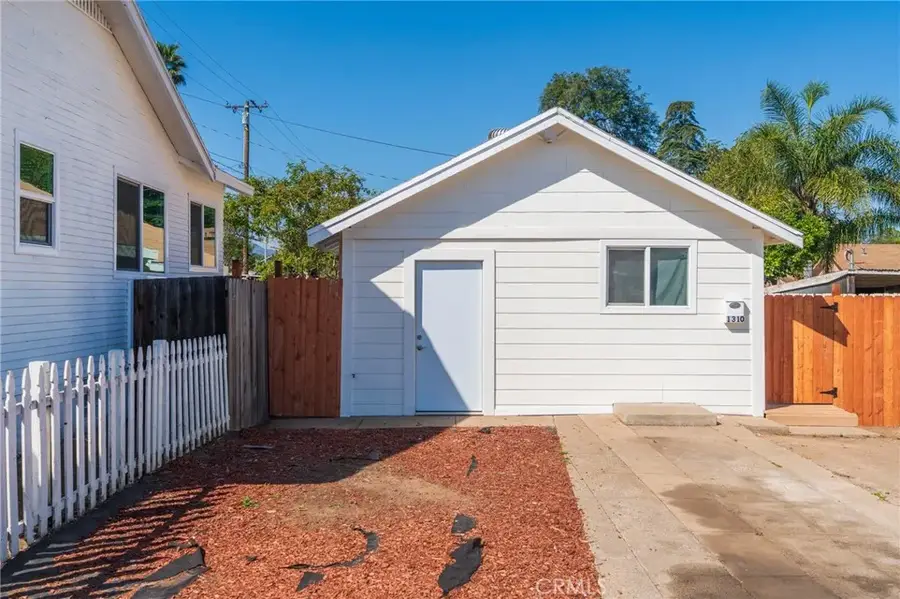 1310 S Belle Avenue, Corona, CA 92882 - #3