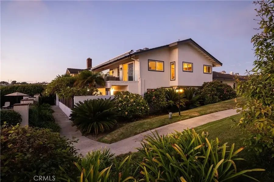 3 White Water Drive, Corona Del Mar, CA 92625 - #3