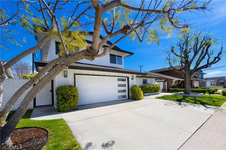 19622 Canberra Ln, Huntington Beach, CA 92646 - #2