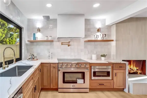 15335 Seine, Irvine, CA 92604