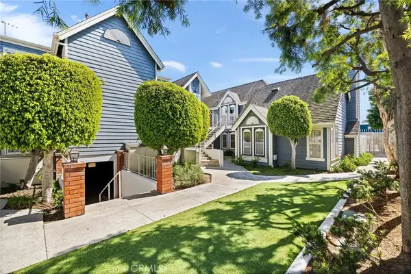 810 Baker #210, Costa Mesa, CA 92626