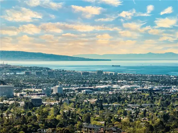 1000 N Bundy, Los Angeles, CA 90049