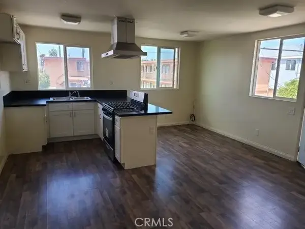 944 W 74th, Los Angeles, CA 90044