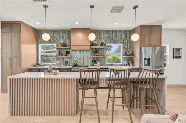 808 S Los Robles Avenue, Pasadena, CA 91106