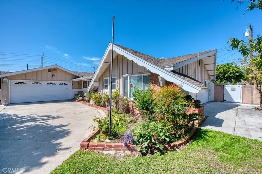 2661 W Chanticleer Road, Anaheim, CA 92804 - #3