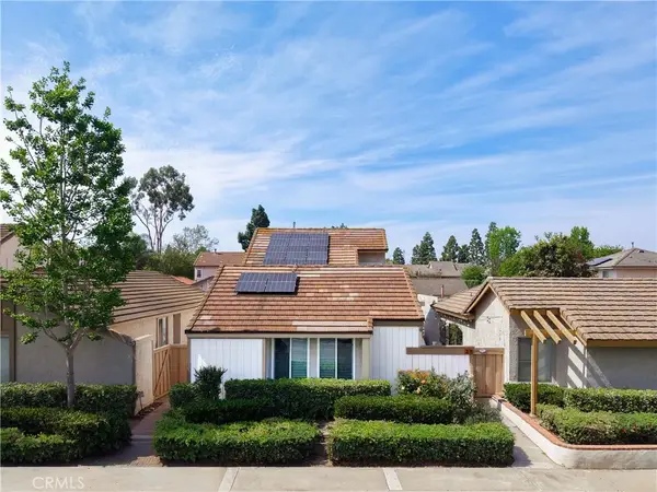 27 Tangerine, Irvine, CA 92618