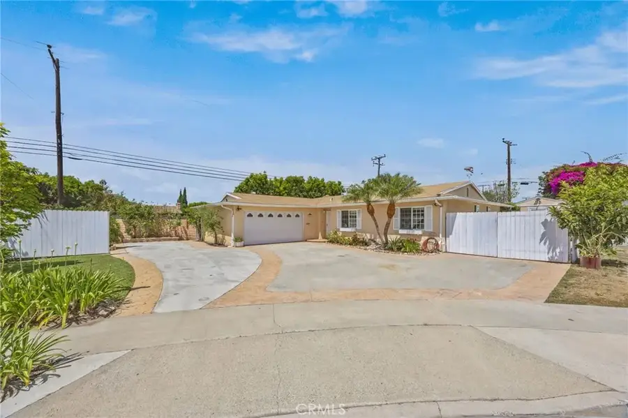 8501 Orinda Circle, Huntington Beach, CA 92647 - #3
