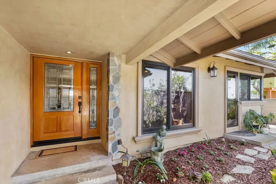 8222 Prestwick Circle, Huntington Beach, CA 92646 - #3