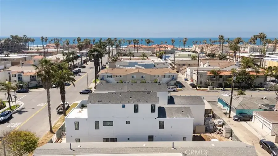 305 14th Street, Huntington Beach, CA 92648 - #2