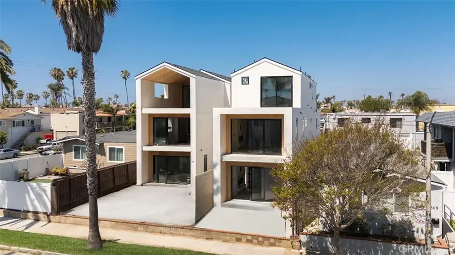 307 14th Street, Huntington Beach, CA 92648 - #2