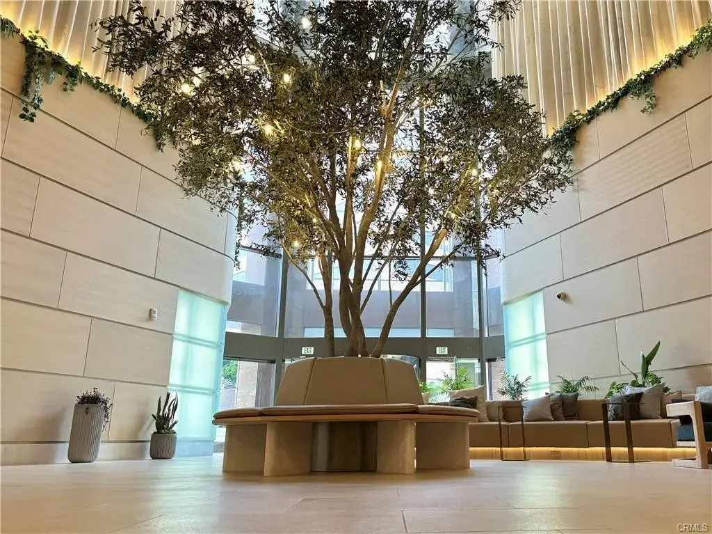 1100 Wilshire #2707, Los Angeles, CA 90017 - #1
